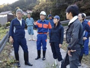 「国東市の台風被災地を視察」