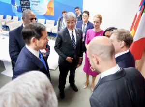 G7外相会合を開催