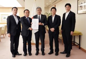 在外教育推進議員連盟の皆さんが来訪されました