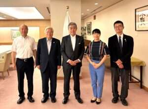 「協力隊を育てる会」の皆さんの来訪