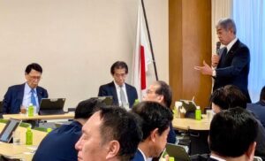 自民党政治制度改革本部会合